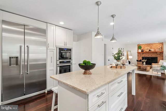 11400 SYMPHONY WOODS LN, Silver Spring, MD 20901