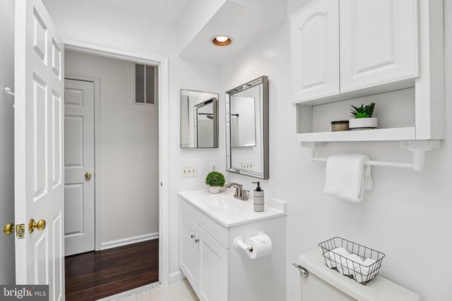 11400 SYMPHONY WOODS LN, Silver Spring, MD 20901
