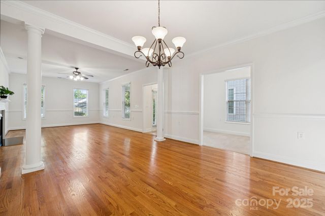 10011 Bishops Gate Boulevard, Pineville, NC 28134