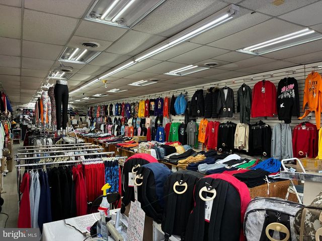 52 W CHELTEN AVE, Philadelphia, PA 19144