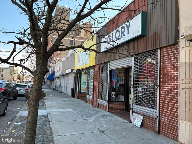 52 W CHELTEN AVE, Philadelphia, PA 19144