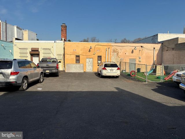52 W CHELTEN AVE, Philadelphia, PA 19144