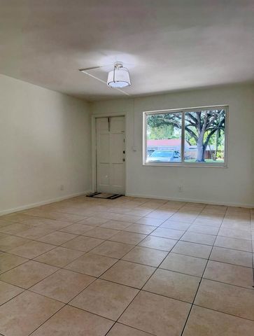 5210 SW 90th Way 2, Cooper City, FL 33328