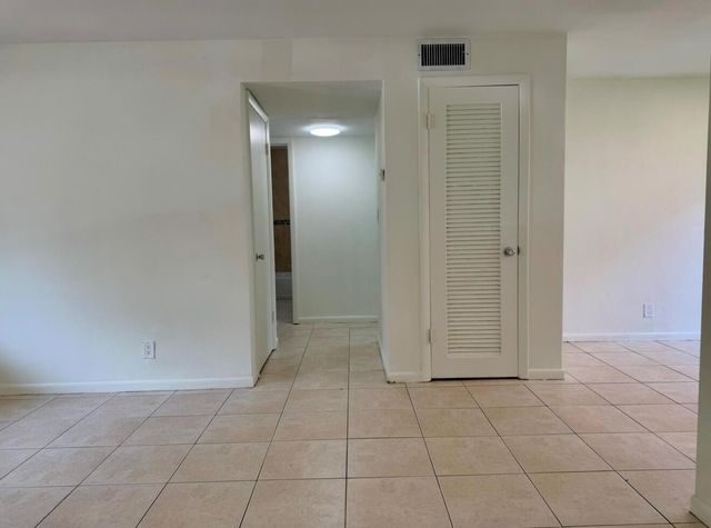 5210 SW 90th Way 2, Cooper City, FL 33328