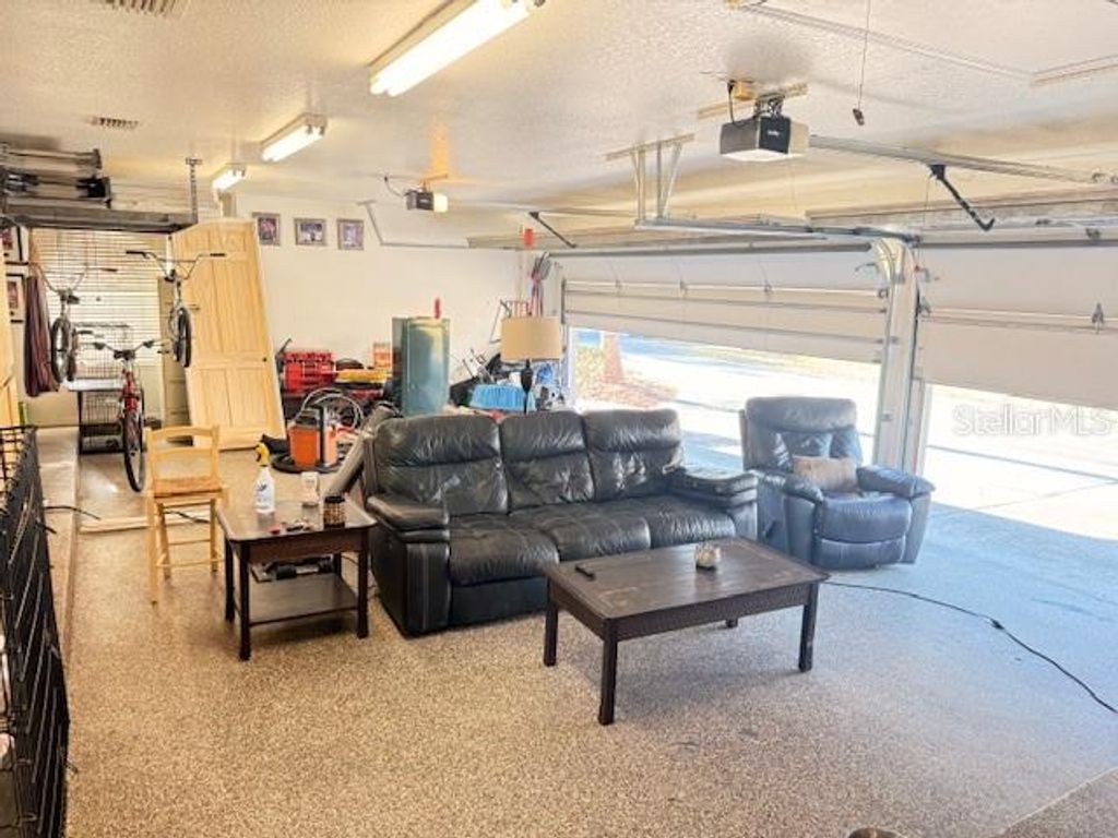 Image 14 of property listing at 7912 COURTLEIGH DRIVE, Orlando, FL 32835