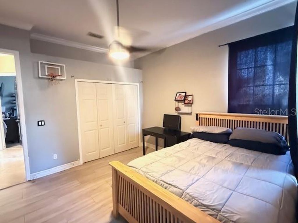 Image 27 of property listing at 7912 COURTLEIGH DRIVE, Orlando, FL 32835