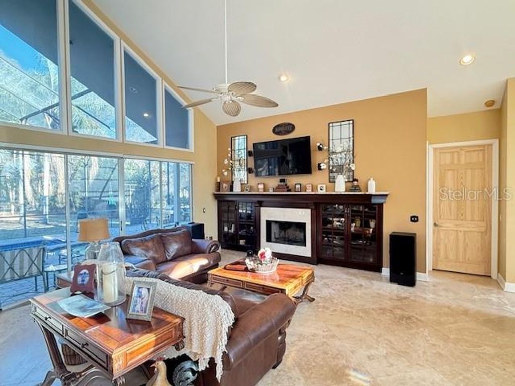 Image 41 of property listing at 7912 COURTLEIGH DRIVE, Orlando, FL 32835