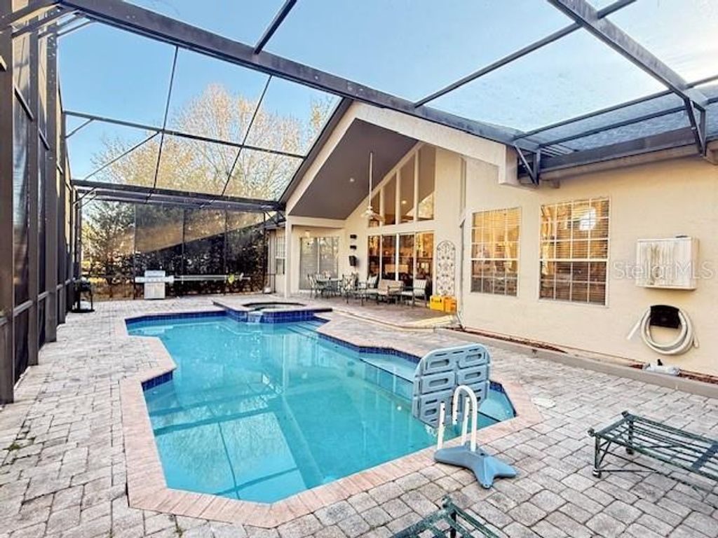 Image 43 of property listing at 7912 COURTLEIGH DRIVE, Orlando, FL 32835