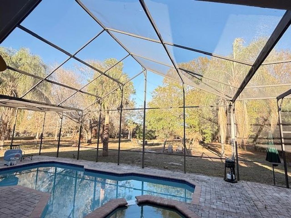 Image 46 of property listing at 7912 COURTLEIGH DRIVE, Orlando, FL 32835