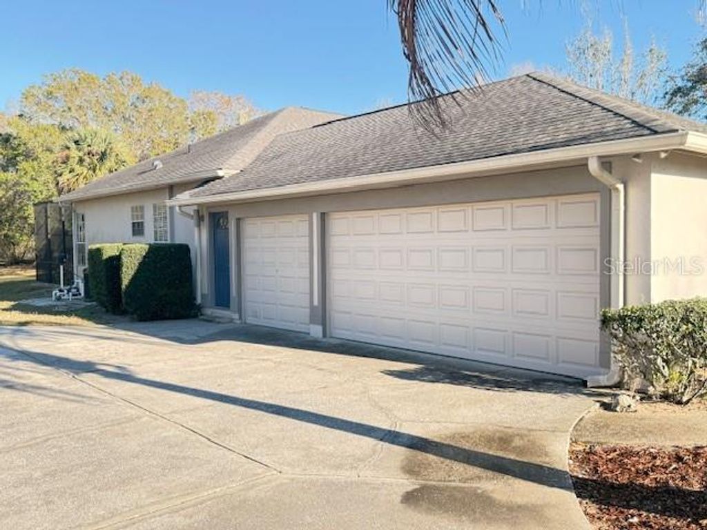 Image 8 of property listing at 7912 COURTLEIGH DRIVE, Orlando, FL 32835