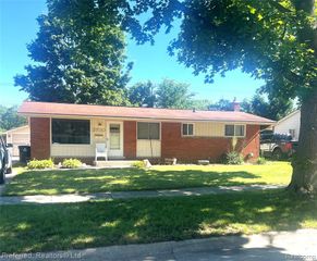 37110 Gilchrist Street, Westland, MI 48186
