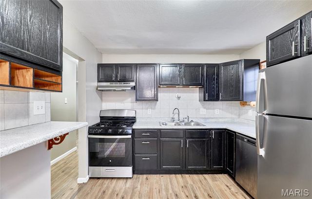 855 Daniel Boone Drive, Florissant, MO 63031