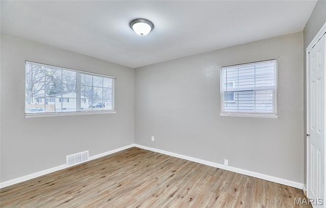 855 Daniel Boone Drive, Florissant, MO 63031