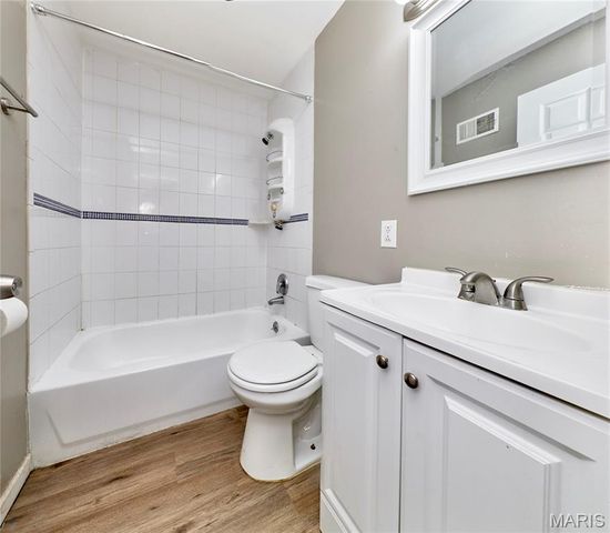 855 Daniel Boone Drive, Florissant, MO 63031