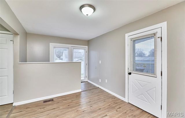 855 Daniel Boone Drive, Florissant, MO 63031