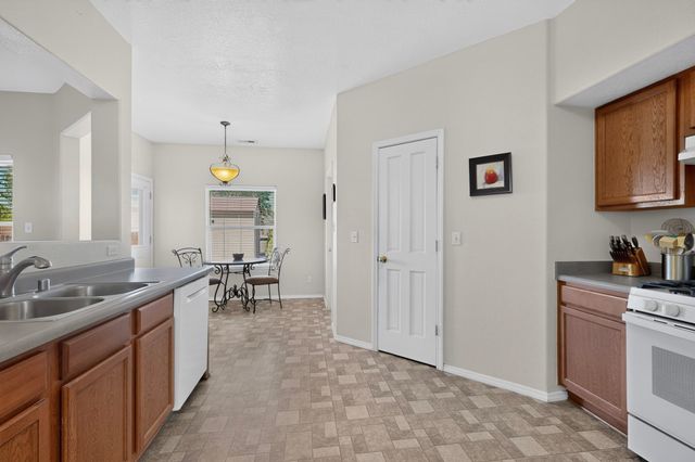 4509 Contenta Ridge, Santa Fe, NM 87507