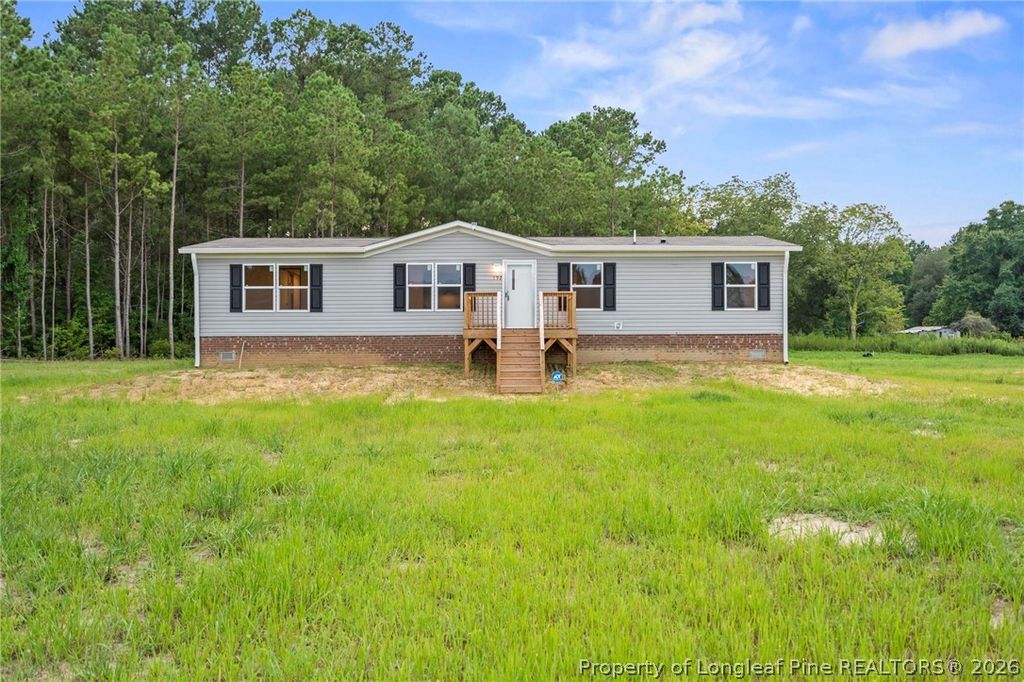 192 Old Baker Road, Maxton, NC 28364 — exterior