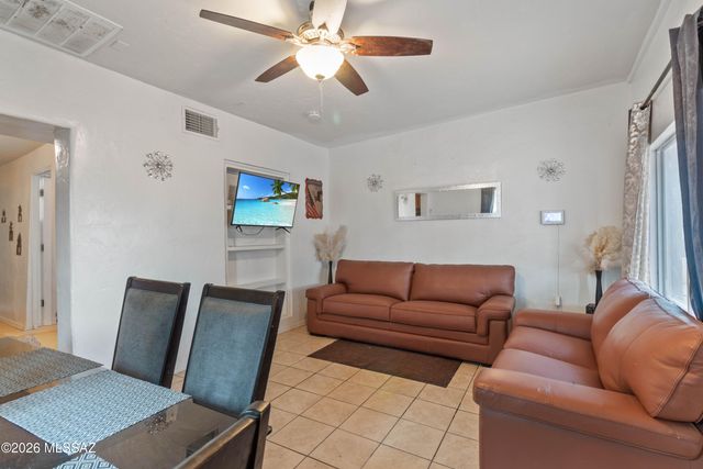 650 W 42nd Street, Tucson, AZ 85713