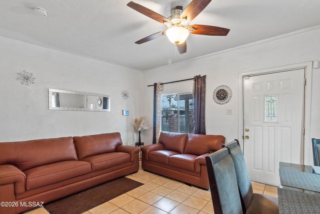 650 W 42nd Street, Tucson, AZ 85713