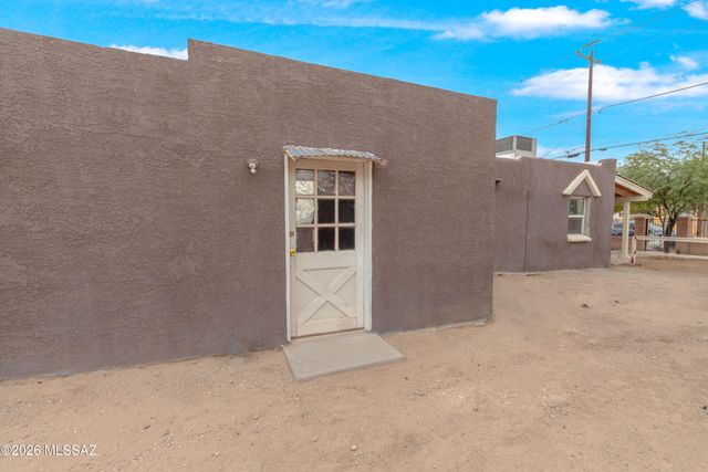 650 W 42nd Street, Tucson, AZ 85713