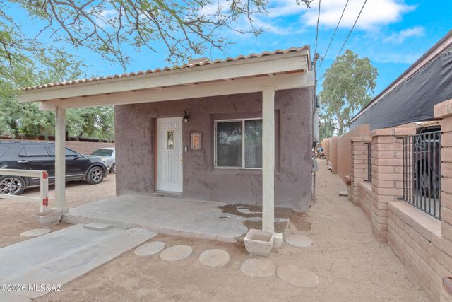 650 W 42nd Street, Tucson, AZ 85713