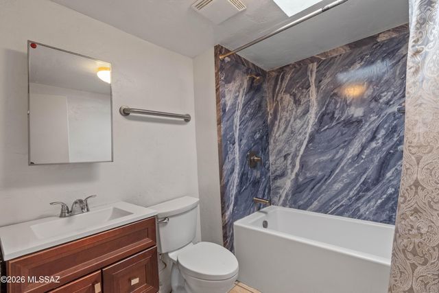 650 W 42nd Street, Tucson, AZ 85713