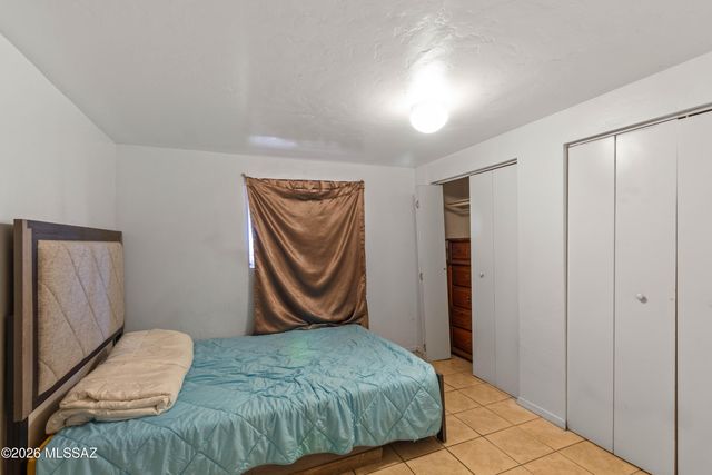 650 W 42nd Street, Tucson, AZ 85713