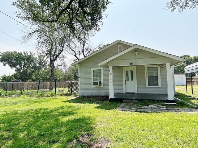 421 Jackson Street, Krum, TX 76249