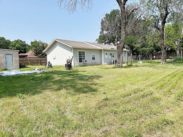 421 Jackson Street, Krum, TX 76249