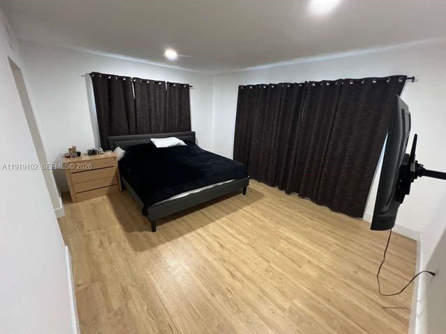 1480 NE 151st St 101, Miami, FL 33162