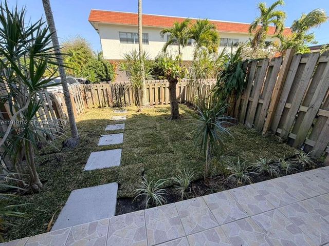 1480 NE 151st St 101, Miami, FL 33162