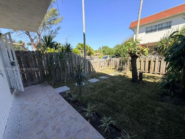 1480 NE 151st St 101, Miami, FL 33162