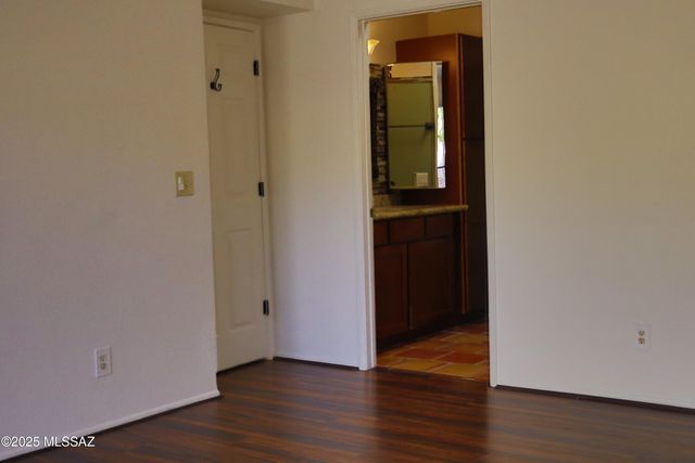 5213 N Tigua Drive, Tucson, AZ 85704