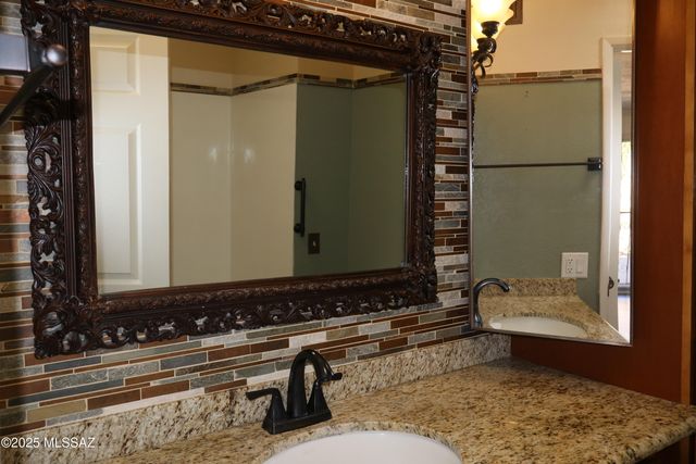 5213 N Tigua Drive, Tucson, AZ 85704