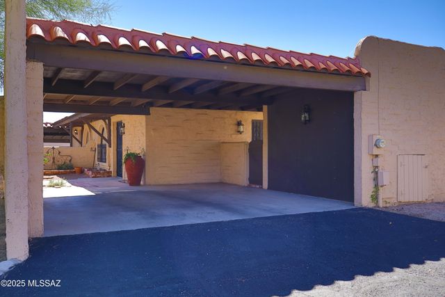 5213 N Tigua Drive, Tucson, AZ 85704