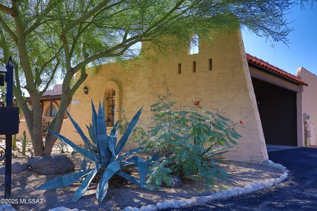 5213 N Tigua Drive, Tucson, AZ 85704