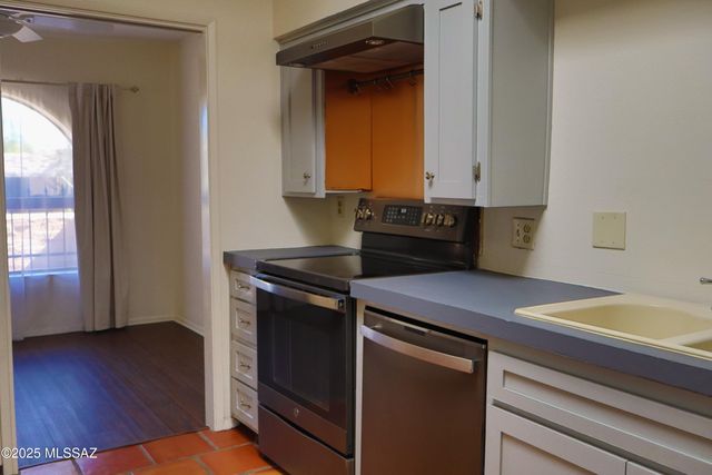 5213 N Tigua Drive, Tucson, AZ 85704