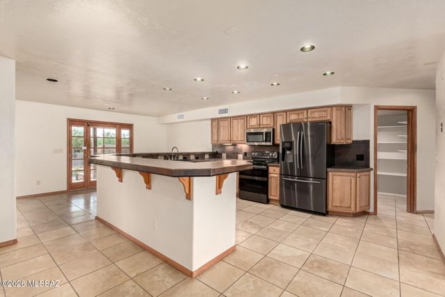5100 E Golder Ranch Drive, Tucson, AZ 85739