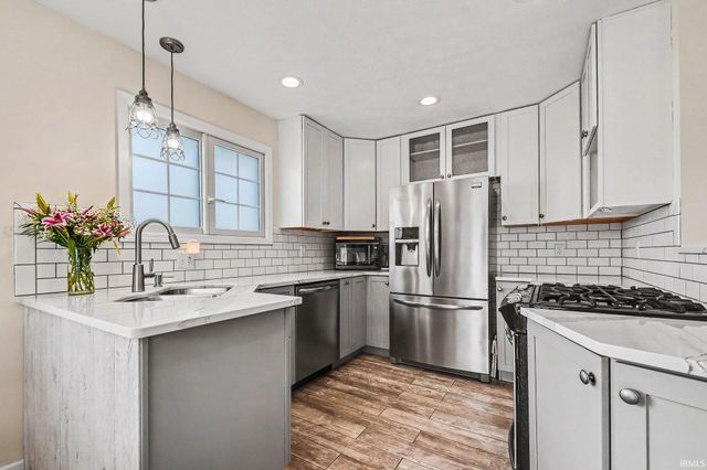 2404 Lane Street, Elkhart, IN 46514