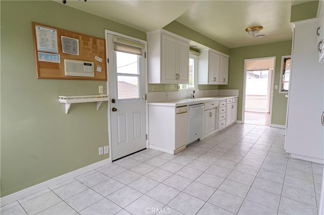 3407 Bowfin Avenue, San Pedro, CA 90732