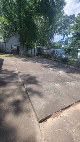 17822 Shaw Circle, Conroe, TX 77302