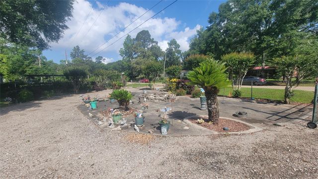 17822 Shaw Circle, Conroe, TX 77302