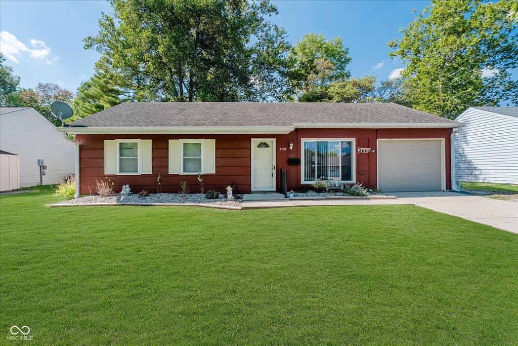 256 Bittersweet Drive, New Whiteland, IN 46184