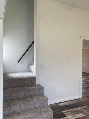 1002 S 8th Avenue, Vinton, IA 52349