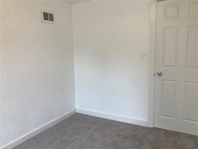 1002 S 8th Avenue, Vinton, IA 52349