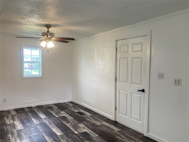 1002 S 8th Avenue, Vinton, IA 52349