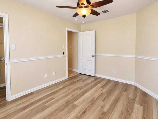 155 Birdwell LN, Buda, TX 78610