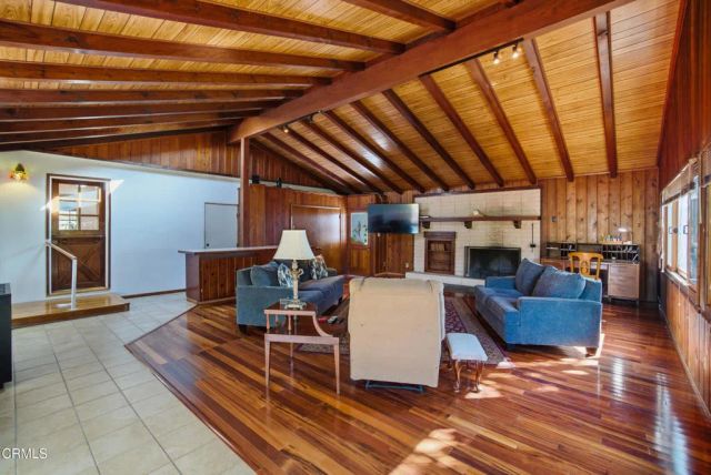 189 Teloma Drive, Ventura, CA 93003