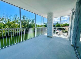 3660 NE 166th St 315, North Miami Beach, FL 33160