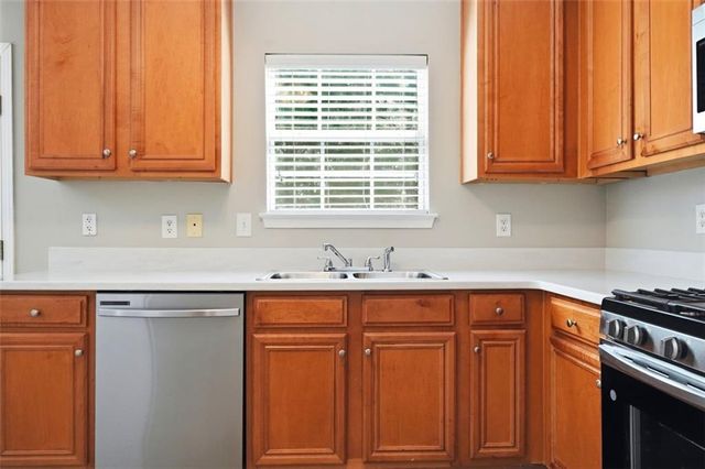 116 Wellsley Court, Dallas, GA 30132